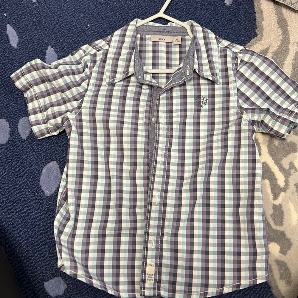 Great condition Mexx toddler dress shirt in size 24 to 30 months
